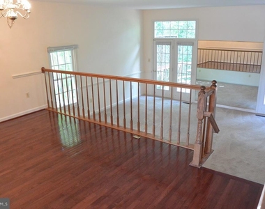 7034 Darby Towne Court - Photo Thumbnail 11