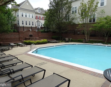 3003 Nicosh Circle - Photo Thumbnail 36