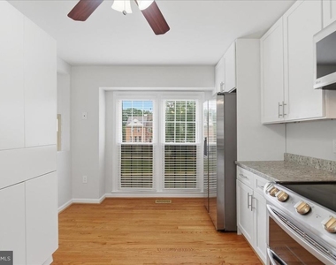 13937 Middle Creek Place - Photo Thumbnail 2