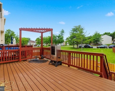 13937 Middle Creek Place - Photo Thumbnail 11