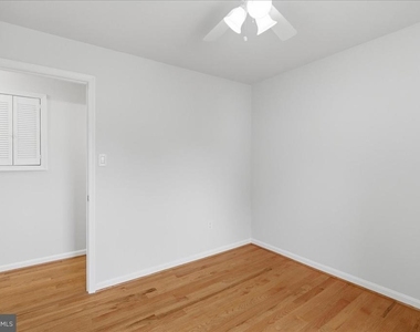 13937 Middle Creek Place - Photo Thumbnail 25