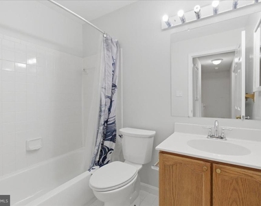13937 Middle Creek Place - Photo Thumbnail 26