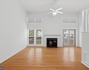 13937 Middle Creek Place - Photo Thumbnail 4