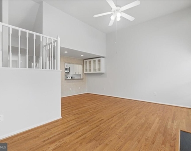 13937 Middle Creek Place - Photo Thumbnail 8