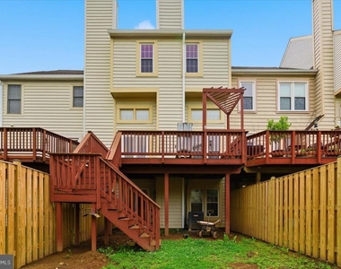 13937 Middle Creek Place - Photo Thumbnail 32
