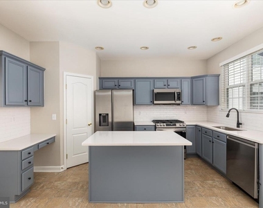 7579 Great Swan Court - Photo Thumbnail 2