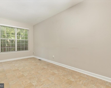 7579 Great Swan Court - Photo Thumbnail 8