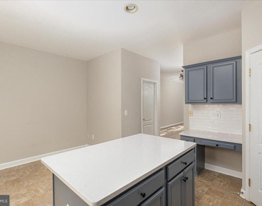 7579 Great Swan Court - Photo Thumbnail 5