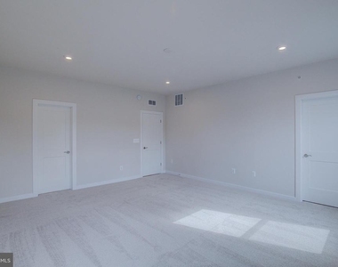 14138 Gypsum Loop - Photo Thumbnail 19