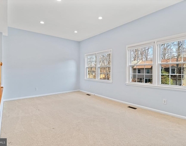 9553 Cherry Oak Court - Photo Thumbnail 23