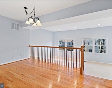 9553 Cherry Oak Court - Photo Thumbnail 16