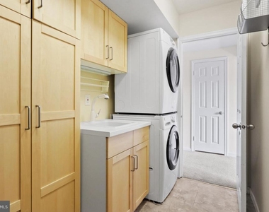 3146 Valentino Court - Photo Thumbnail 23