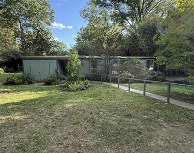 2111 Mason Hill Drive - Photo Thumbnail 27