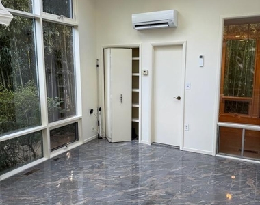 2111 Mason Hill Drive - Photo Thumbnail 17