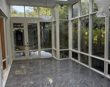 2111 Mason Hill Drive - Photo Thumbnail 16
