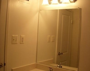 10570 Main Street - Photo Thumbnail 9