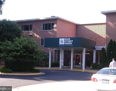 10570 Main Street - Photo Thumbnail 16