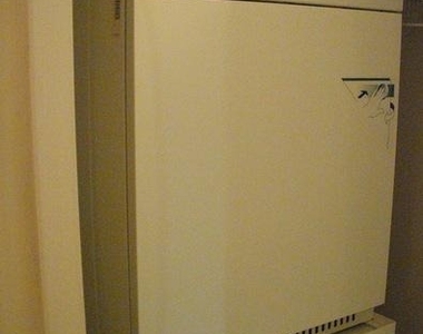 10570 Main Street - Photo Thumbnail 6