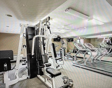 10570 Main Street - Photo Thumbnail 18
