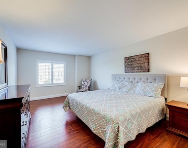 8340 Greensboro Drive - Photo Thumbnail 25