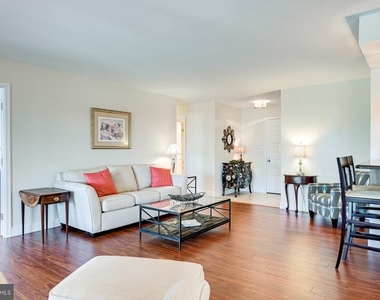 8340 Greensboro Drive - Photo Thumbnail 15