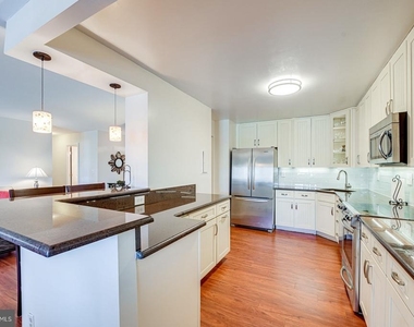 8340 Greensboro Drive - Photo Thumbnail 3