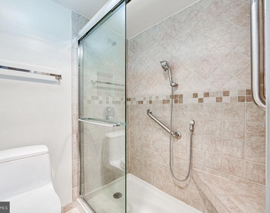 8340 Greensboro Drive - Photo Thumbnail 31