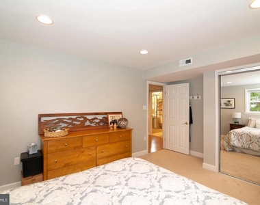 8411 Morey Lane - Photo Thumbnail 63