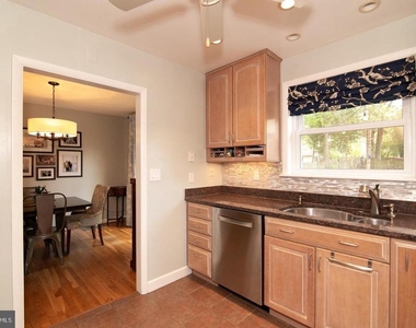 8411 Morey Lane - Photo Thumbnail 38