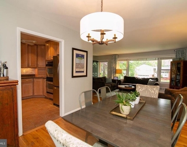 8411 Morey Lane - Photo Thumbnail 33