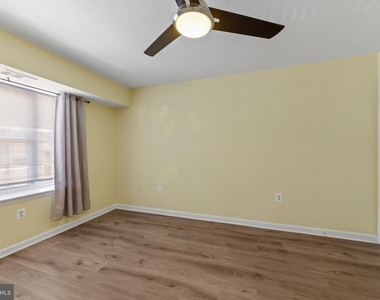 6901 Victoria Drive - Photo Thumbnail 21