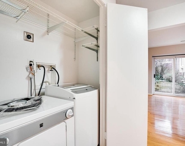 3783 Persimmon Circle - Photo Thumbnail 6