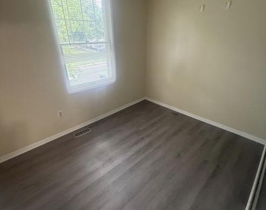 14105 Honey Hill Court - Photo Thumbnail 12