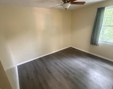 14105 Honey Hill Court - Photo Thumbnail 18