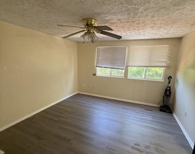 14105 Honey Hill Court - Photo Thumbnail 17
