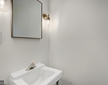 108 Oakmont Court Ne - Photo Thumbnail 4