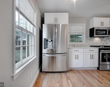 108 Oakmont Court Ne - Photo Thumbnail 10