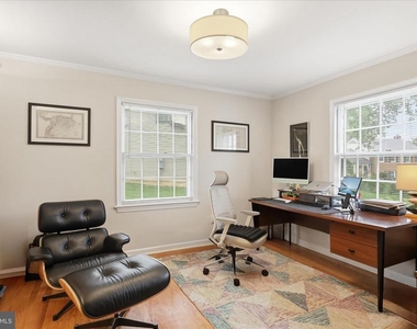 108 Oakmont Court Ne - Photo Thumbnail 7