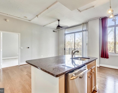 4480 Market Commons Drive - Photo Thumbnail 4