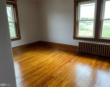308 Gainesboro Road - Photo Thumbnail 14