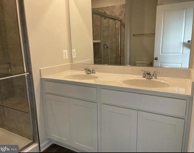 157 Tye Court - Photo Thumbnail 9