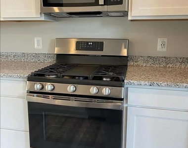 157 Tye Court - Photo Thumbnail 3