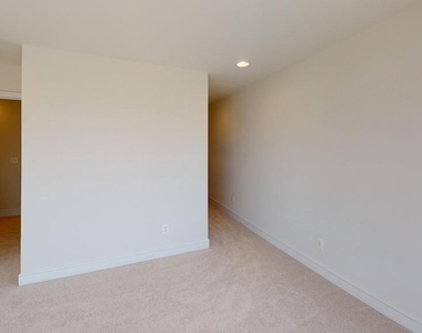 8665 Anderson Avenue - Photo Thumbnail 13