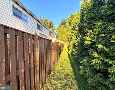 11109 Littlebrook Lane - Photo Thumbnail 18