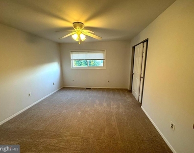 11109 Littlebrook Lane - Photo Thumbnail 8