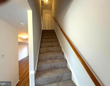 11109 Littlebrook Lane - Photo Thumbnail 9