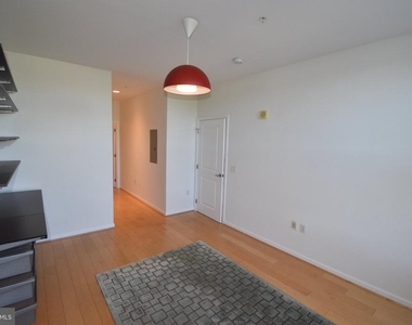 444 Broad Street - Photo Thumbnail 24