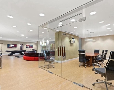 444 Broad Street - Photo Thumbnail 3