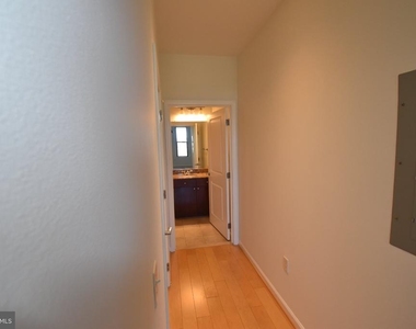444 Broad Street - Photo Thumbnail 27