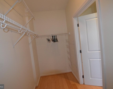 444 Broad Street - Photo Thumbnail 25